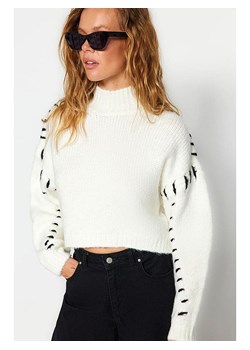 trendyol Sweter w kolorze kremowym ze sklepu Limango Polska w kategorii Swetry damskie - zdjęcie 189218454