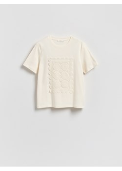 Reserved - T-shirt z haftem - złamana biel ze sklepu Reserved w kategorii Bluzki damskie - zdjęcie 189223681