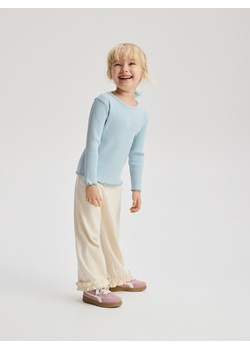 Reserved - Prążkowana koszulka - jasnoniebieski ze sklepu Reserved w kategorii Bluzki dziewczęce - zdjęcie 189225091