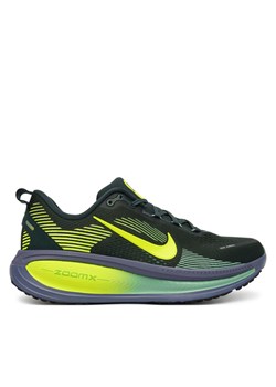 Nike Buty do biegania Vomero 18 HM6803 301 Zielony ze sklepu MODIVO w kategorii Buty sportowe męskie - zdjęcie 189231570
