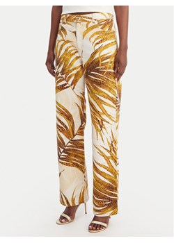 Just Cavalli Jeansy 80PAB5L8 CESCB Écru Loose Fit ze sklepu MODIVO w kategorii Jeansy damskie - zdjęcie 189231622