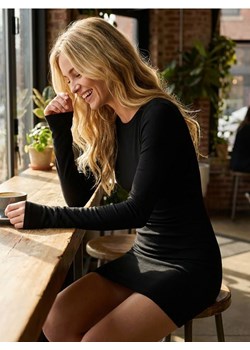 Sinsay - Sukienka mini z okrągłym dekoltem - czarny ze sklepu Sinsay w kategorii Sukienki - zdjęcie 189235660