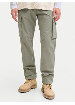 Jack & Jones Spodnie dresowe Kane Ivan 12288610 Zielony Regular Fit ze sklepu MODIVO w kategorii Spodnie męskie - zdjęcie 189239914