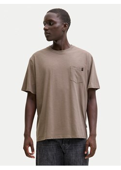 Jack & Jones T-Shirt Dover 12288897 Beżowy Relaxed Fit ze sklepu MODIVO w kategorii T-shirty męskie - zdjęcie 189240074