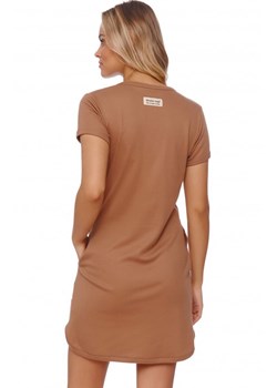 Doctor Nap beżowa koszula nocna z prążkowanej bawełny TM.4542.WOOD, Kolor beżowy, Rozmiar S, Doctor Nap ze sklepu Intymna w kategorii Koszule nocne - zdjęcie 189241350