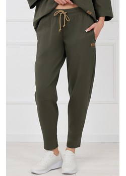 Spodnie dresowe damskie khaki Kaori, Kolor khaki, Rozmiar S, Italian Fashion ze sklepu Intymna w kategorii Spodnie damskie - zdjęcie 189241631