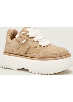 UGG Sneakersy W ASTROMEL | zamsz ze sklepu Gomez Fashion Store w kategorii Buty sportowe damskie - zdjęcie 189243970