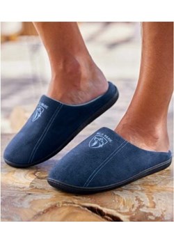 Kapcie ze sztucznego zamszu z podszewk z polaru ze sklepu Atlas For Men w kategorii Kapcie męskie - zdjęcie 189244492