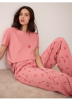 Reserved - Dwuczęściowa piżama z nadrukiem - intenstywna czerwień ze sklepu Reserved w kategorii Piżamy damskie - zdjęcie 189245381