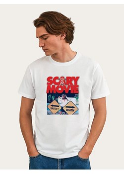 WOOOP Koszulka "Scary Movie Official Safety vs Death" w kolorze białym ze sklepu Limango Polska w kategorii T-shirty męskie - zdjęcie 189251184