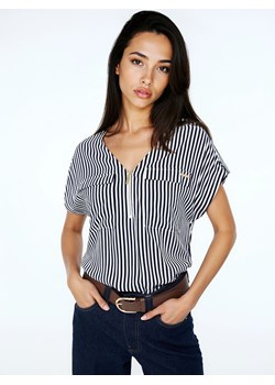 Mohito - Bluzka z wiskozy w paski - biały ze sklepu Mohito w kategorii Bluzki damskie - zdjęcie 189257863