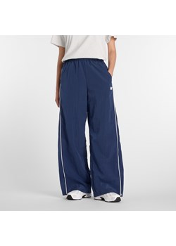Spodnie damskie New Balance WB61Z1E6NNY – granatowe ze sklepu New Balance Poland w kategorii Spodnie damskie - zdjęcie 189260030