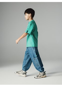 Reserved - Jeansowe joggery - niebieski ze sklepu Reserved w kategorii Spodnie chłopięce - zdjęcie 189261723