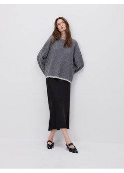 Reserved - Sweter z koronkowym wykończeniem - ciemnoszary ze sklepu Reserved w kategorii Swetry damskie - zdjęcie 189261782