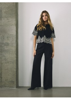 Reserved - T-shirt z ozdobnym haftem - czarny ze sklepu Reserved w kategorii Bluzki damskie - zdjęcie 189261993