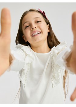 Reserved - Prążkowana bluzka z falbanką - złamana biel ze sklepu Reserved w kategorii Bluzki dziewczęce - zdjęcie 189262184