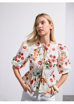 Reserved - Wiązana bluzka z baskinką - złamana biel ze sklepu Reserved w kategorii Bluzki damskie - zdjęcie 189262603