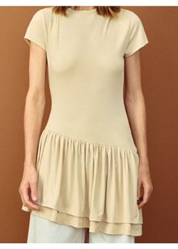 Sinsay - Sukienka z asymetrycznym dołem - beżowy ze sklepu Sinsay w kategorii Sukienki - zdjęcie 189264833