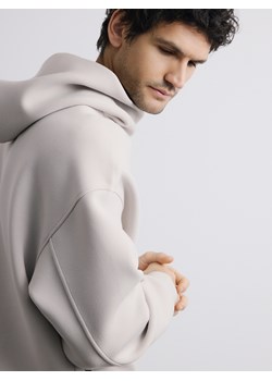 Reserved - Gładka bluza z kapturem - beżowy ze sklepu Reserved w kategorii Bluzy męskie - zdjęcie 189270833