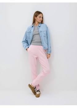 Reserved - Spodnie dresowe long leg - pastelowy róż ze sklepu Reserved w kategorii Spodnie damskie - zdjęcie 189271461
