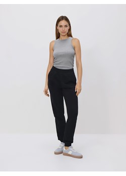 Reserved - Spodnie dresowe long leg - czarny ze sklepu Reserved w kategorii Spodnie damskie - zdjęcie 189271471