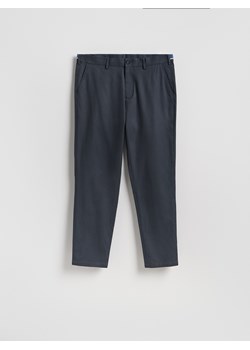 Reserved - Spodnie chino slim fit - granatowy ze sklepu Reserved w kategorii Spodnie męskie - zdjęcie 189271554