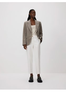 Reserved - Spodnie w kant z bawełną - biały ze sklepu Reserved w kategorii Spodnie damskie - zdjęcie 189274923