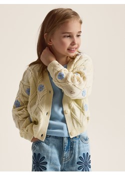 Reserved - Kardigan z kwiatową aplikacją - złamana biel ze sklepu Reserved w kategorii Swetry dziewczęce - zdjęcie 189275794