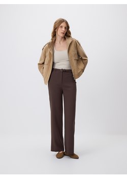 Reserved - Spodnie z paskiem - ciemnobrązowy ze sklepu Reserved w kategorii Spodnie damskie - zdjęcie 189275900