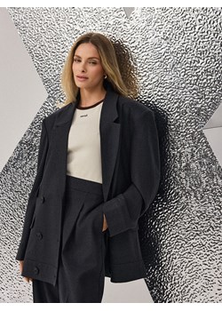 Mohito - Spodnie z wysokim stanem - szary ze sklepu Mohito w kategorii Spodnie damskie - zdjęcie 189276424