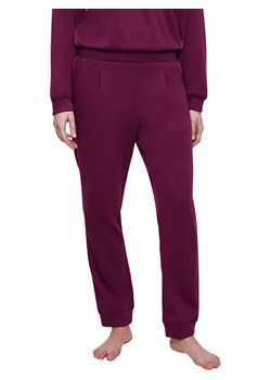 Triumph Spodnie dresowe w kolorze bordowym ze sklepu Limango Polska w kategorii Spodnie damskie - zdjęcie 189278854