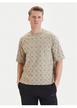 Guess T-Shirt 181498 Beżowy Classic Fit ze sklepu MODIVO w kategorii T-shirty męskie - zdjęcie 189279850