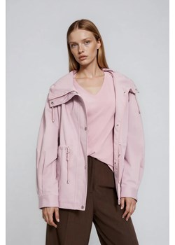 Kurtka z kapturem różowa ze sklepu Moodo.pl w kategorii Kurtki damskie - zdjęcie 189283451
