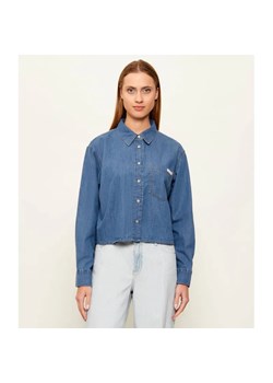 Calvin Klein Jeans Jeansowa koszula NEW DAD | Cropped Fit ze sklepu Gomez Fashion Store w kategorii Koszule damskie - zdjęcie 189283761