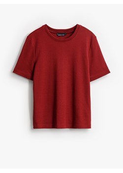 Mohito - Bordowy t-shirt z merceryzowanej bawełny - kasztanowy ze sklepu Mohito w kategorii Bluzki damskie - zdjęcie 189285971