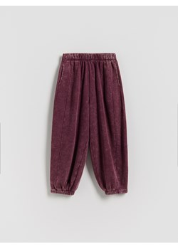 Reserved - Spodnie dresowe z efektem sprania - bordowy ze sklepu Reserved w kategorii Spodnie dziewczęce - zdjęcie 189286491