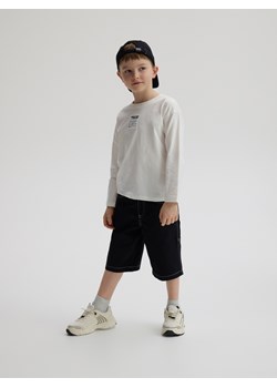 Reserved - Bawełniane szorty z przeszyciami - czarny ze sklepu Reserved w kategorii Spodnie chłopięce - zdjęcie 189286994