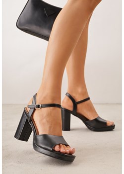 Czarne Sandały VICES na Słupku z Grubą Podeszwą i Skórzaną Wkładką Aziluna ze sklepu renee.pl w kategorii Sandały damskie - zdjęcie 189304070