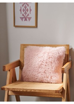 Sinsay - Futrzana poduszka dekoracyjna - różowy ze sklepu Sinsay w kategorii Poduszki dekoracyjne - zdjęcie 189310203