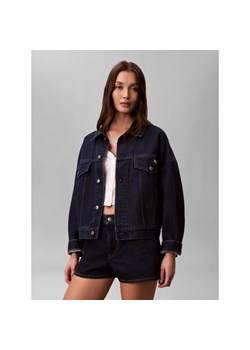 Calvin Klein Jeans Jeansowa kurtka TRUCKER | Relaxed fit ze sklepu Gomez Fashion Store w kategorii Kurtki damskie - zdjęcie 189311883