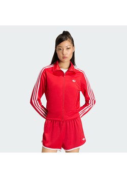 adidas Bluza Firebird Classic KQ6529 Czerwony Regular Fit ze sklepu MODIVO w kategorii Bluzy damskie - zdjęcie 189312032