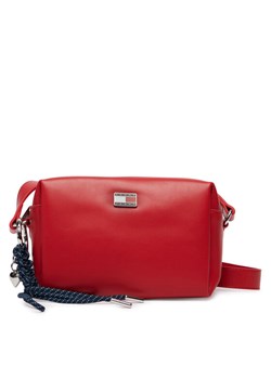 Tommy Jeans Torebka Tjw City Charm Camera Bag AW0AW18456 Czerwony ze sklepu MODIVO w kategorii Listonoszki - zdjęcie 189312131