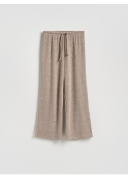 Reserved - Dzianinowe spodnie z wiązaniem - brązowy ze sklepu Reserved w kategorii Spodnie damskie - zdjęcie 189313582