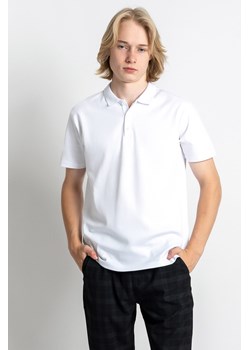 Biała koszulka polo z krótkim rękawem, Rozmiar - 176, Kolor - Biały ze sklepu REPORTER w kategorii T-shirty chłopięce - zdjęcie 189316400