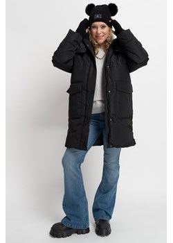 Czarna długa pikowana kurtka z kapturem ocieplana, Rozmiar - 140, Kolor - Czarny ze sklepu REPORTER w kategorii Kurtki dziewczęce - zdjęcie 189316574