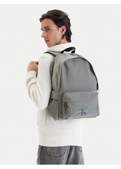Plecak Calvin Klein Bold Round Backpack LV04D3114G Szary ze sklepu eobuwie.pl w kategorii Plecaki - zdjęcie 189320970