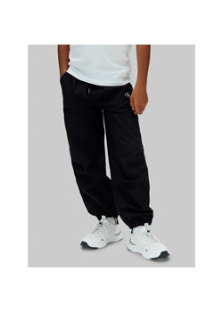 Calvin Klein Jeans Spodnie | Loose fit ze sklepu Gomez Fashion Store w kategorii Spodnie chłopięce - zdjęcie 189322660