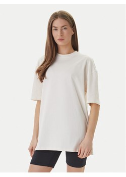 The North Face T-Shirt Essential Simple Dome NF0A8EVX Beżowy Loose Fit ze sklepu MODIVO w kategorii Bluzki damskie - zdjęcie 189322741