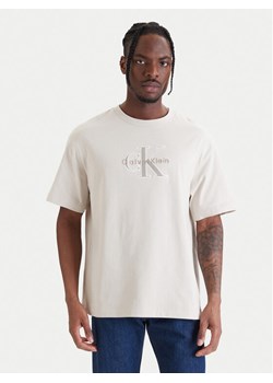 Calvin Klein Jeans T-Shirt LV04RF819G Beżowy Regular Fit ze sklepu MODIVO w kategorii T-shirty męskie - zdjęcie 189322784