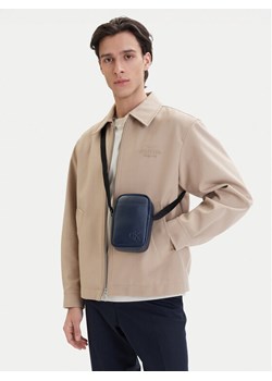 Calvin Klein Saszetka Bold Ck Slim Reporter LV04D3279G Granatowy ze sklepu MODIVO w kategorii Torby męskie - zdjęcie 189322871